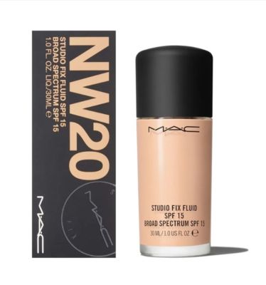 M.A.C / STUDIO FIX NW20