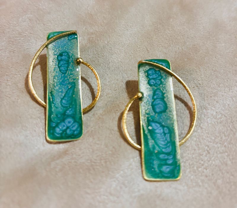 Σκουλαρίκι