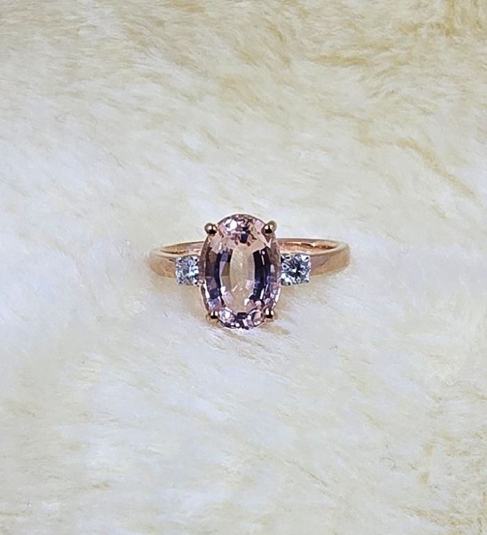9ct Rose Gold Morganite &amp; Diamond Ring – 10.5x7mm Oval Center Stone with 0.17ct Side Diamonds