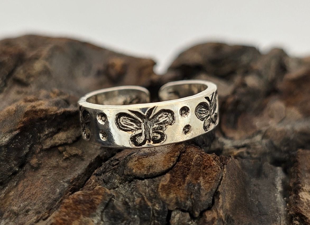 Oxidized Silver Butterfly Toe Ring