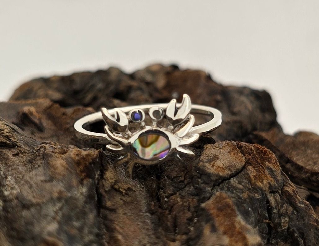 Ocean Treasure Crab Ring – Sterling Silver with Glowing Paua Shell Inlays