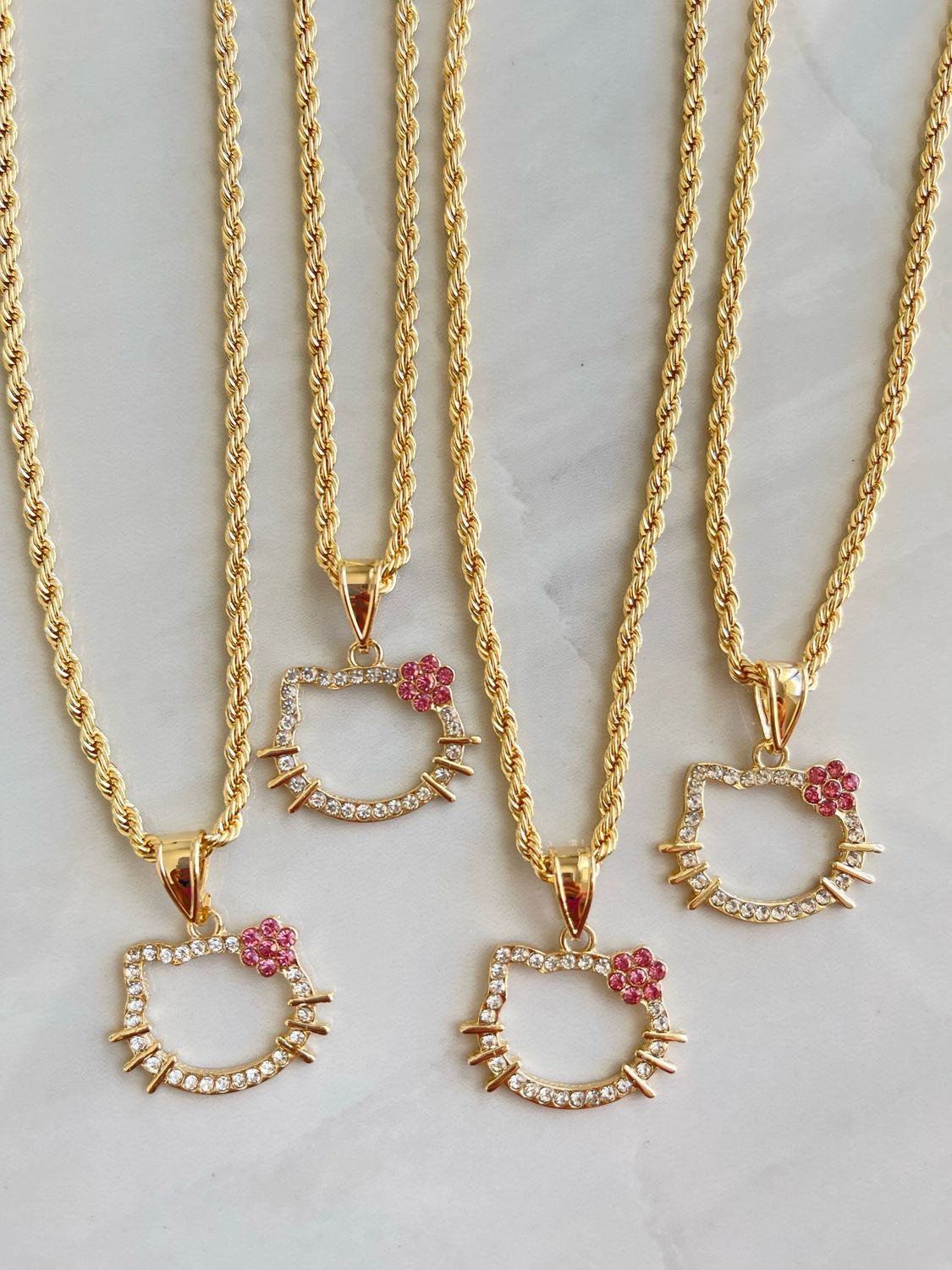 PINK BOW HELLO KITTY NECKLACE