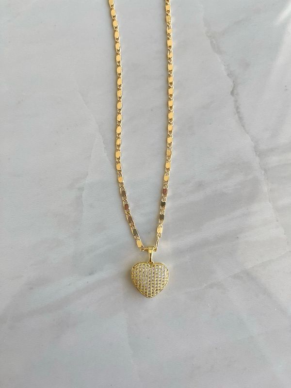 DIAMOND CLUSTER HEART NECKLACE