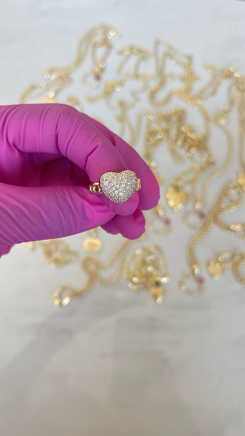 WHITE DIAMOND CLUSTER RING