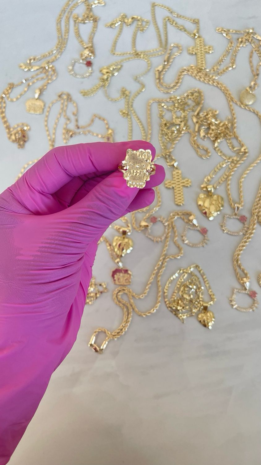 FULLBODY HELLO KITTY RING