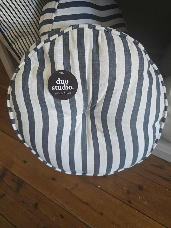 Montauk Round Stripe Cushion - Navy