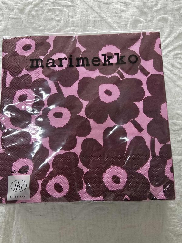 Marimekko Paper Napkins - Mini Unikko Pink