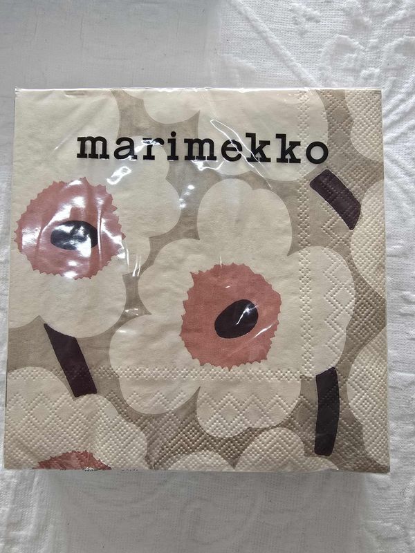 Marimekko Paper Napkins - Cream Rose