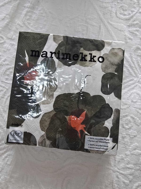 Marimekko Paper Napkins - Valssi Olive
