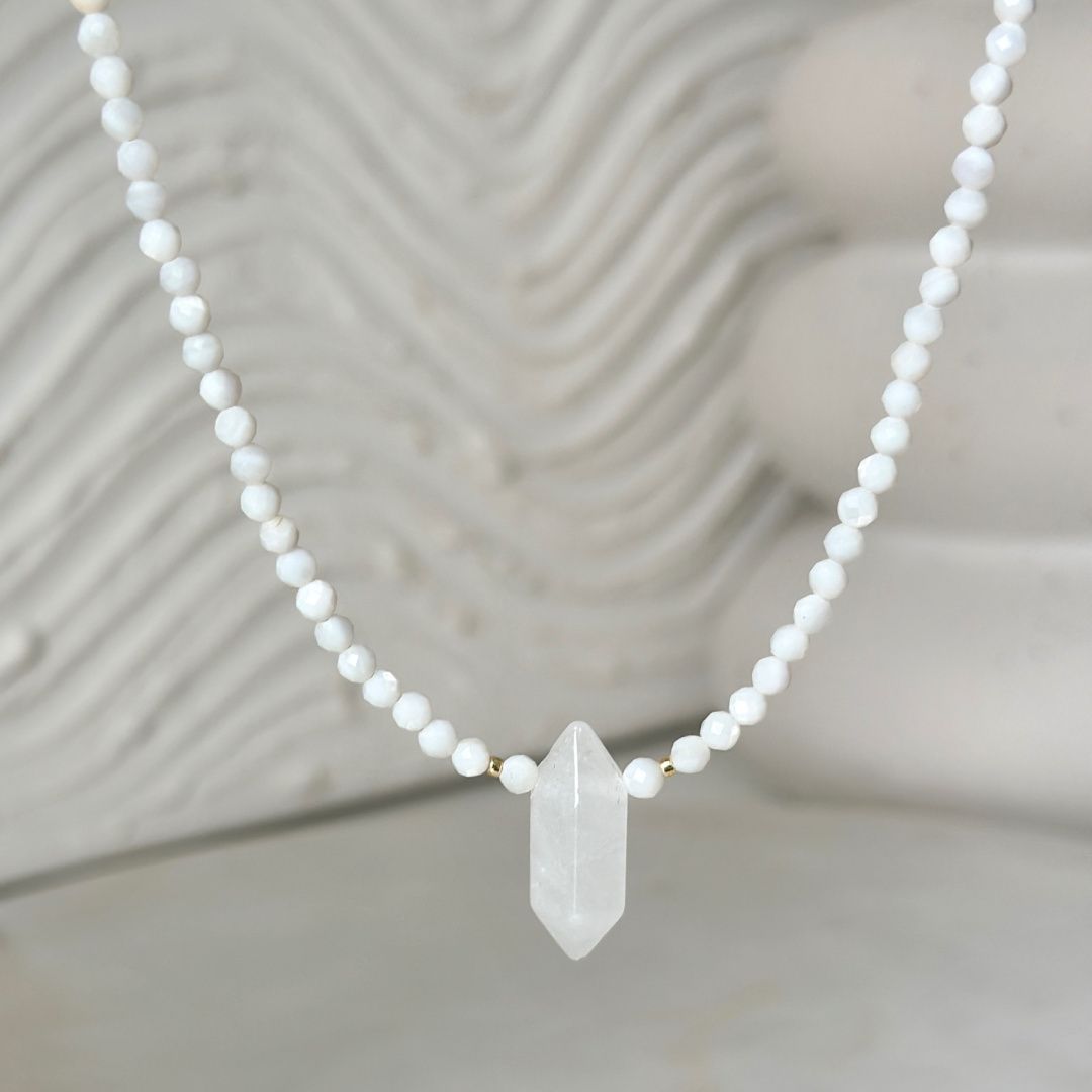 Naszyjnik z grotem white