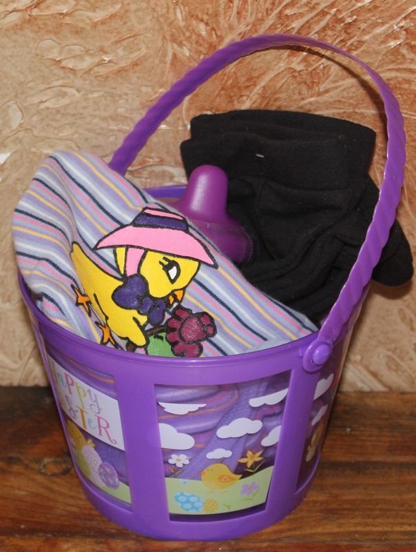 Toddler Girl Easter Gift Set – Hand-painted Chick Striped Onesie, Black Leggings & Sippy Cup Basket, Spring Baby Outfit Gift Basket