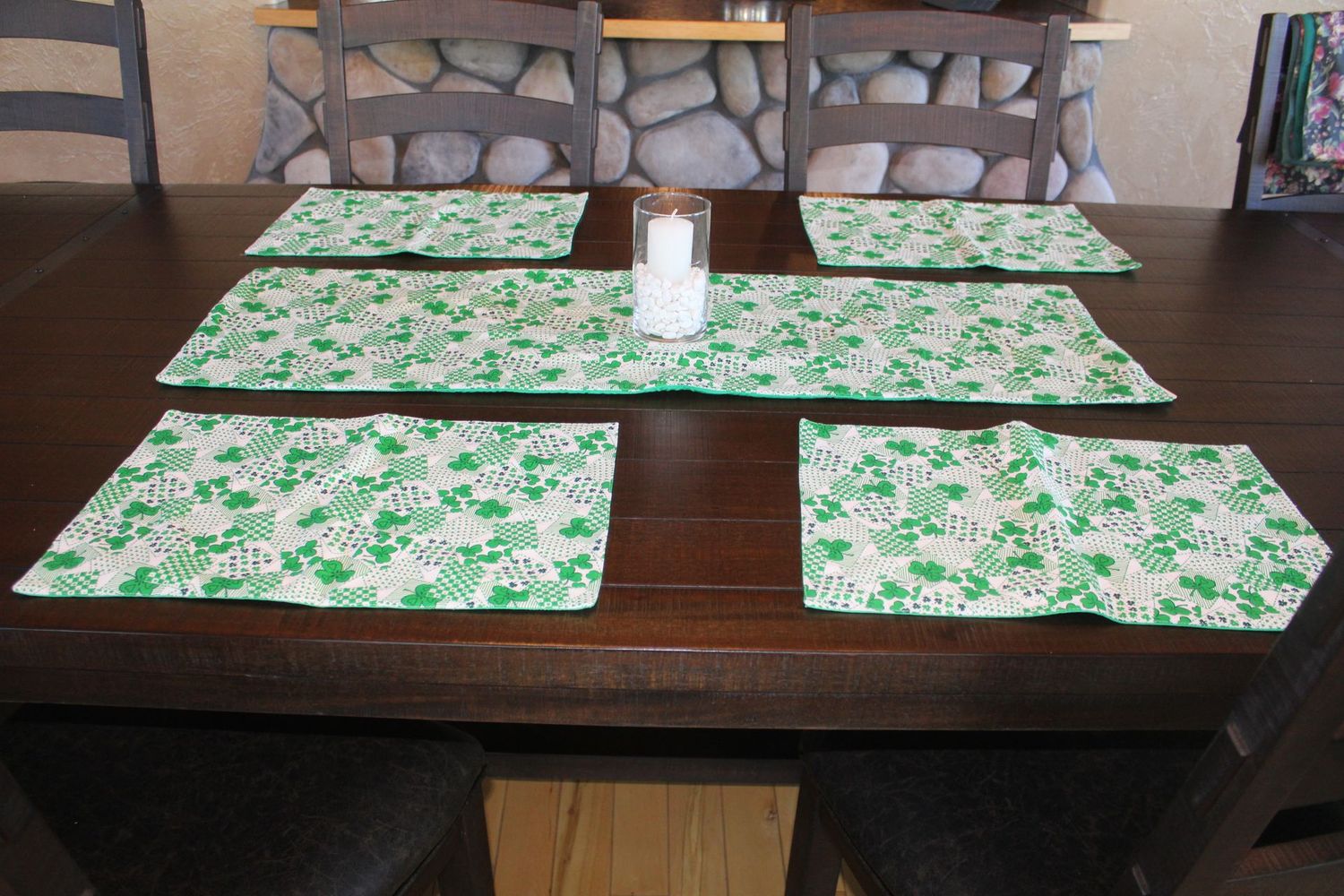 Shamrock Clover Patchwork Set with Placemats (Set of 4) with Matching Shamrock Table Runner – Handmade St. Patrick’s Day Table Decor