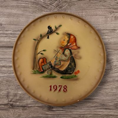 1978 M.J. Hummel Annual Plate