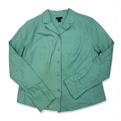 Westbound Women’s Button Up Shirt
