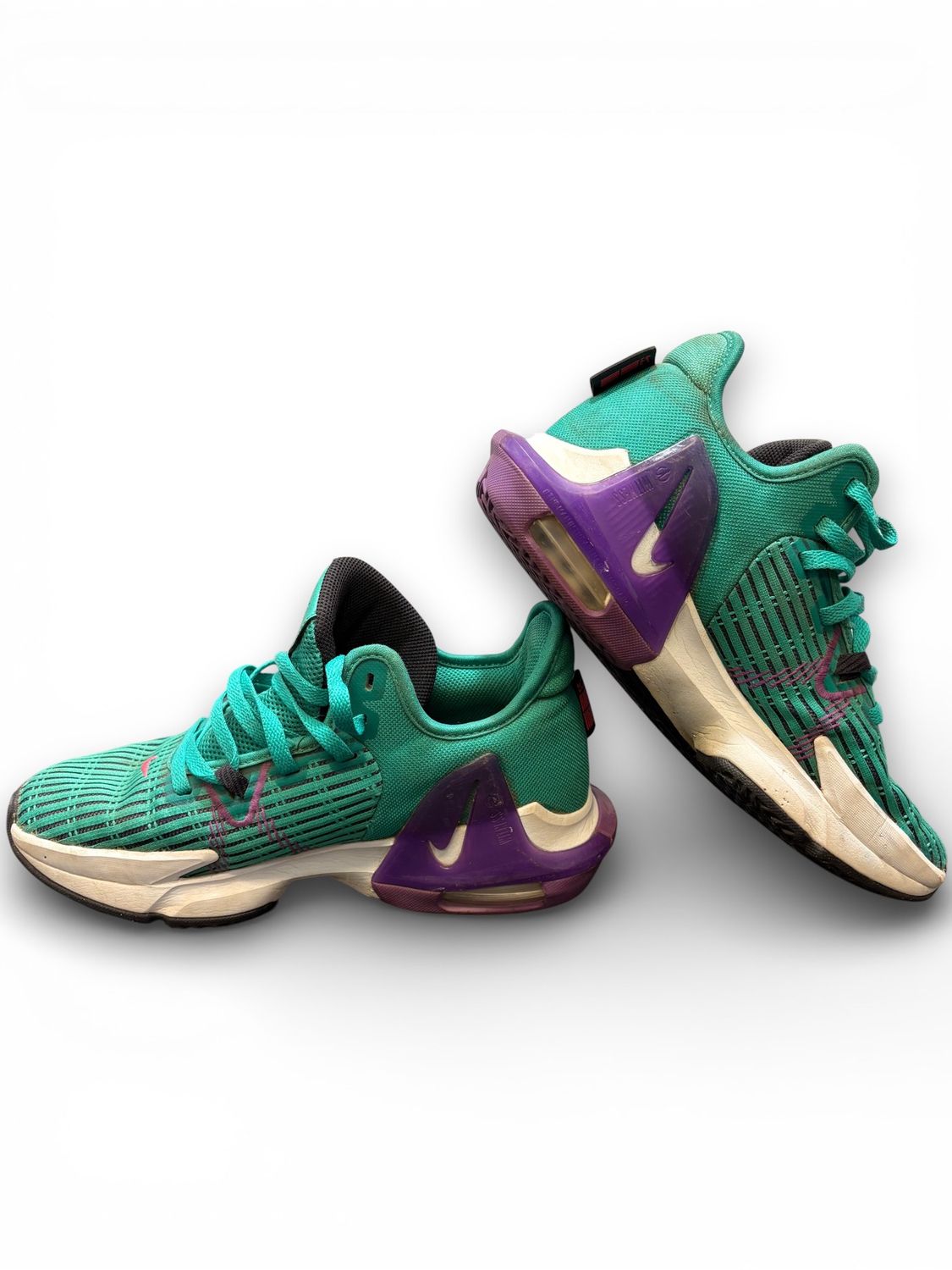Nike LeBron Witness 6 'Emerald Berry'