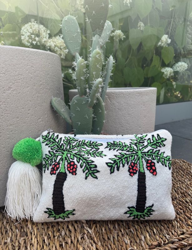Palm Clutch