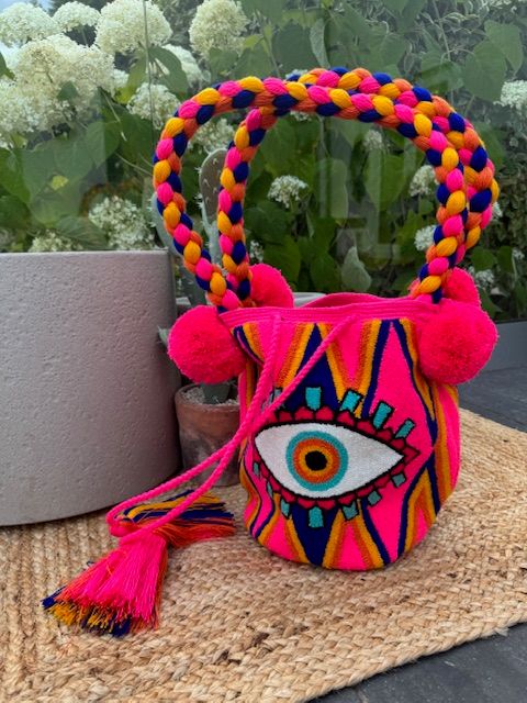 Symi Eye Bucket Bag Pink