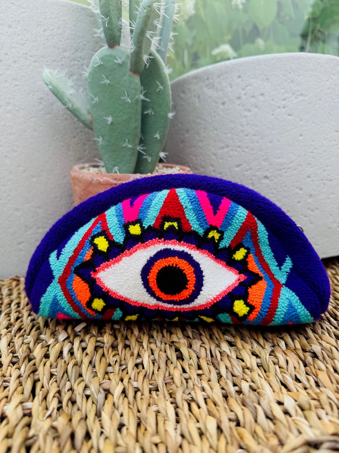 Multi colour Eye Pouch