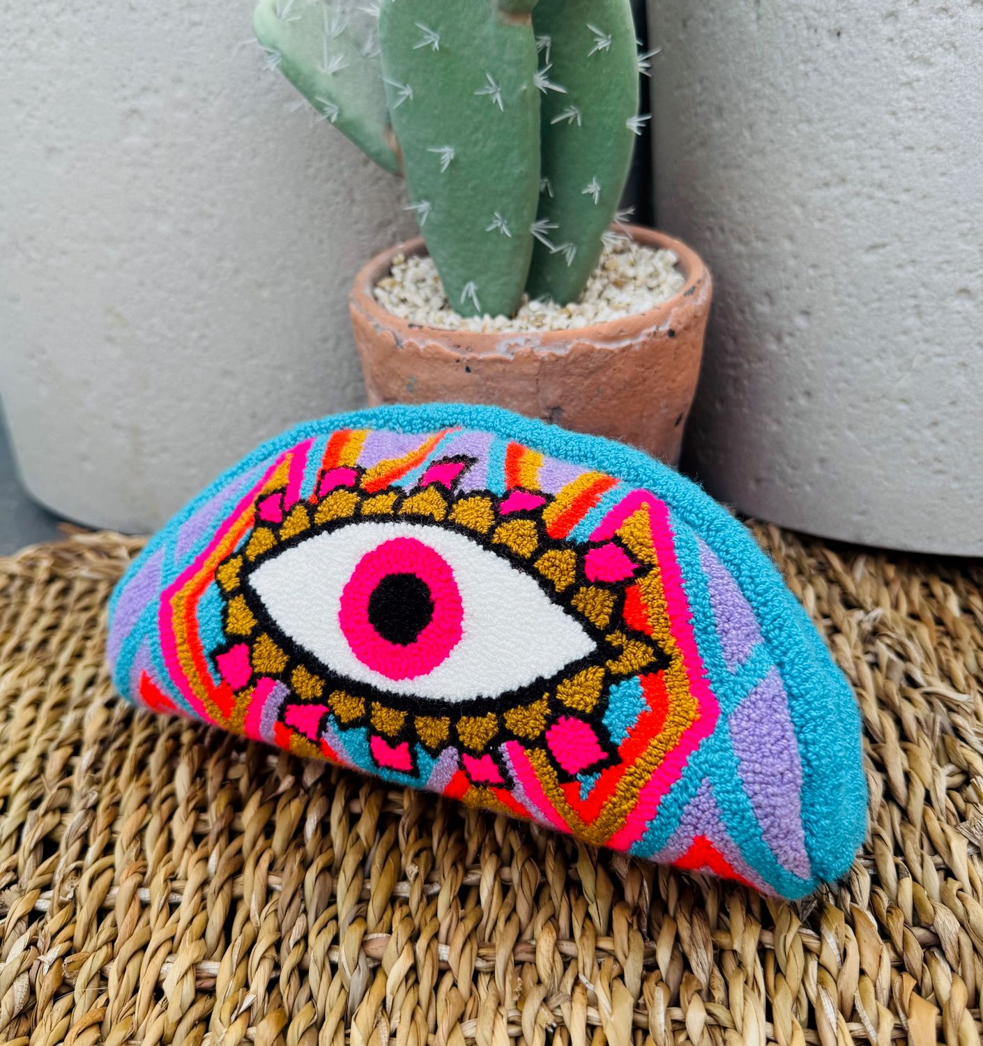 Pink Eye Pouch