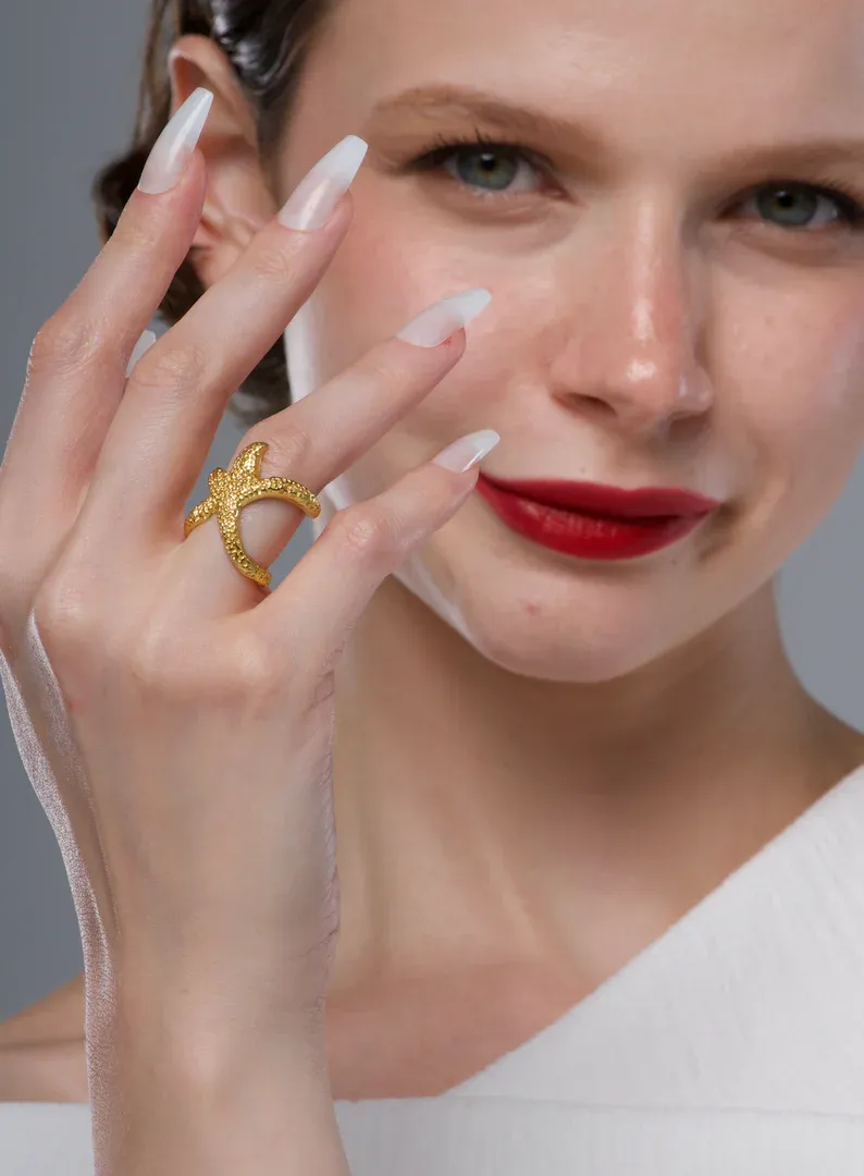 Starfish design ring