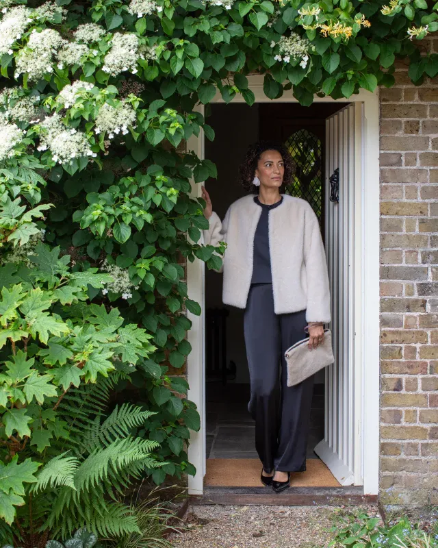 Large Labrador pouch