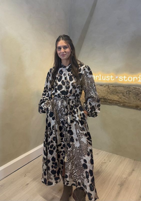 Guilty Beach Leopard Sands Button dress