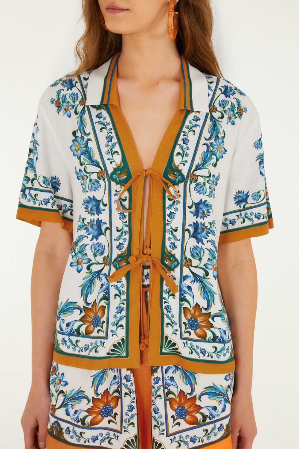 Farm Rio Light Off-white Flora Tile Blouse