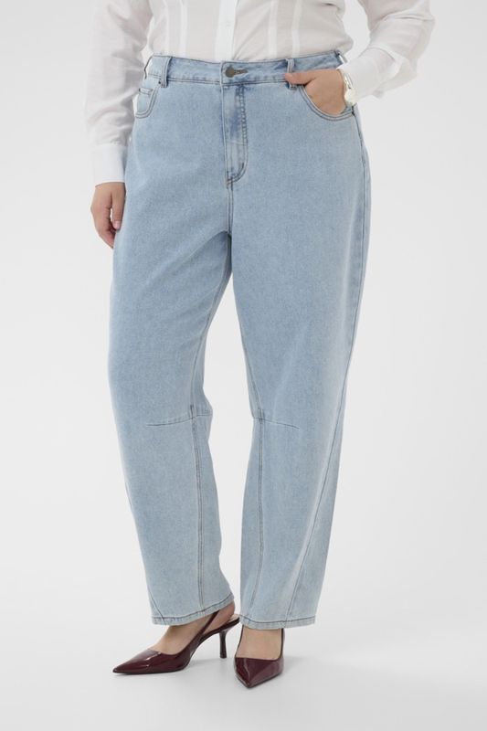 KCninna Cropped Barrel Jeans