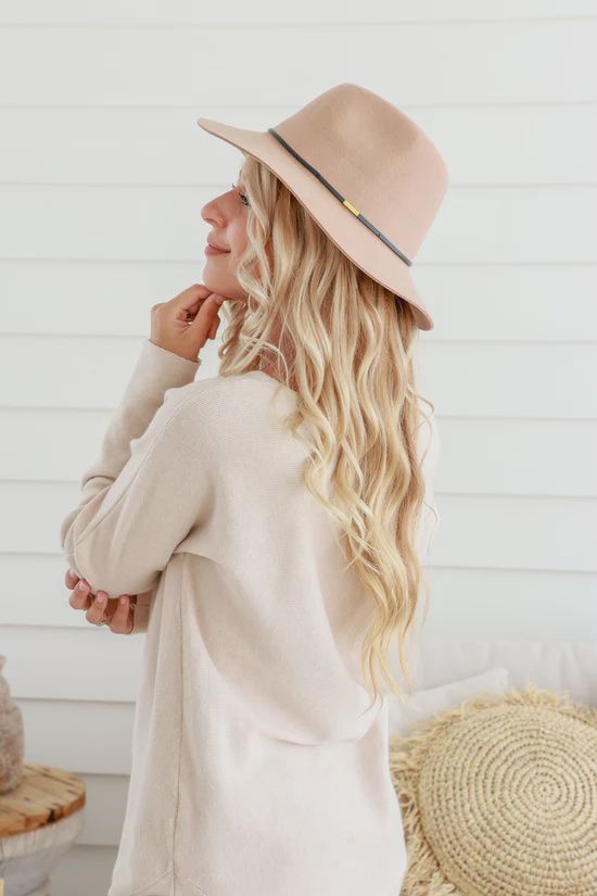 Journey Fedora - Camel