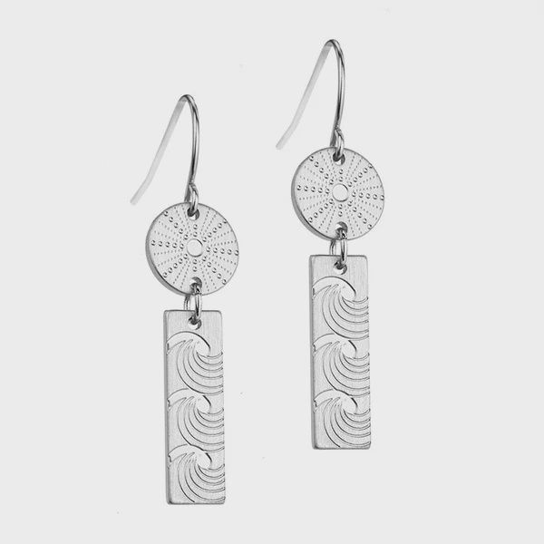 Kina and Moana Pendant Earrings - Silver