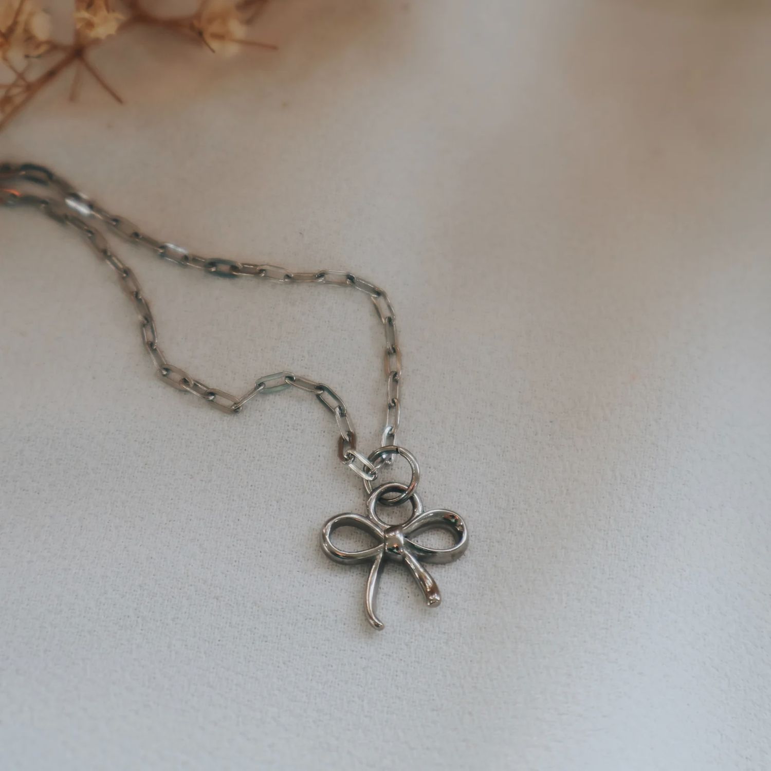 Bow Necklace - Silver