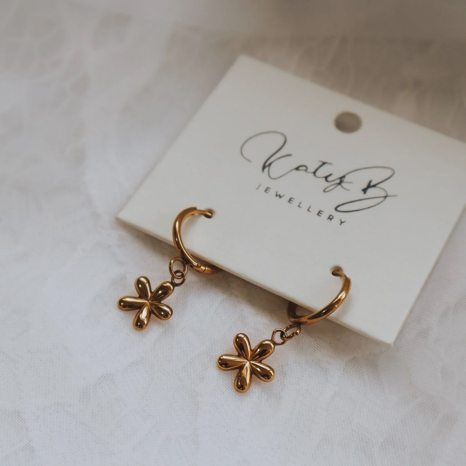 Flower Hoops - Gold
