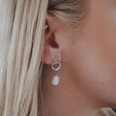 Pearl Drop - Silver