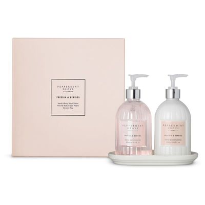 Freesia &amp; Berries Hand Care Gift Set