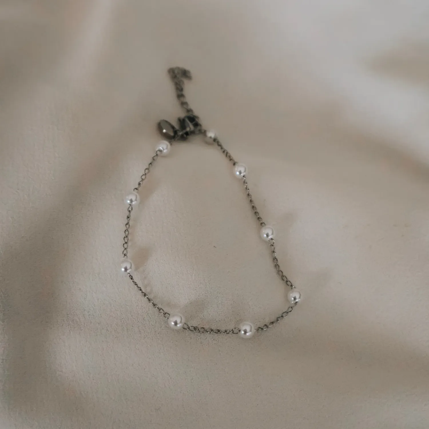 Pearl Chain Bracelet - Silver
