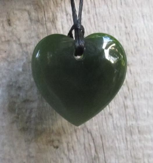 New Zealand Greenstone Heart Necklace 20mm