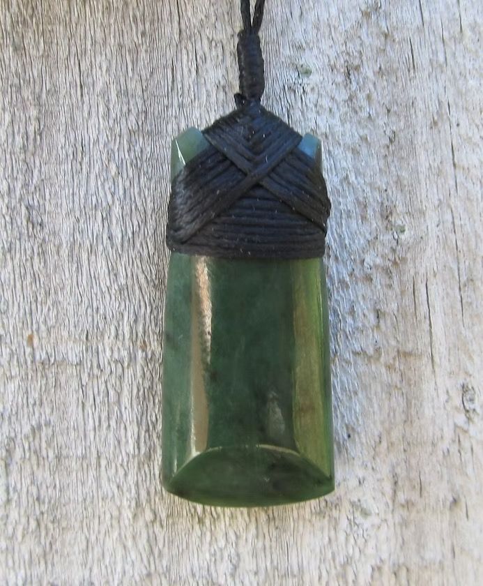 New Zealand Greenstone Toki Necklace 40mm