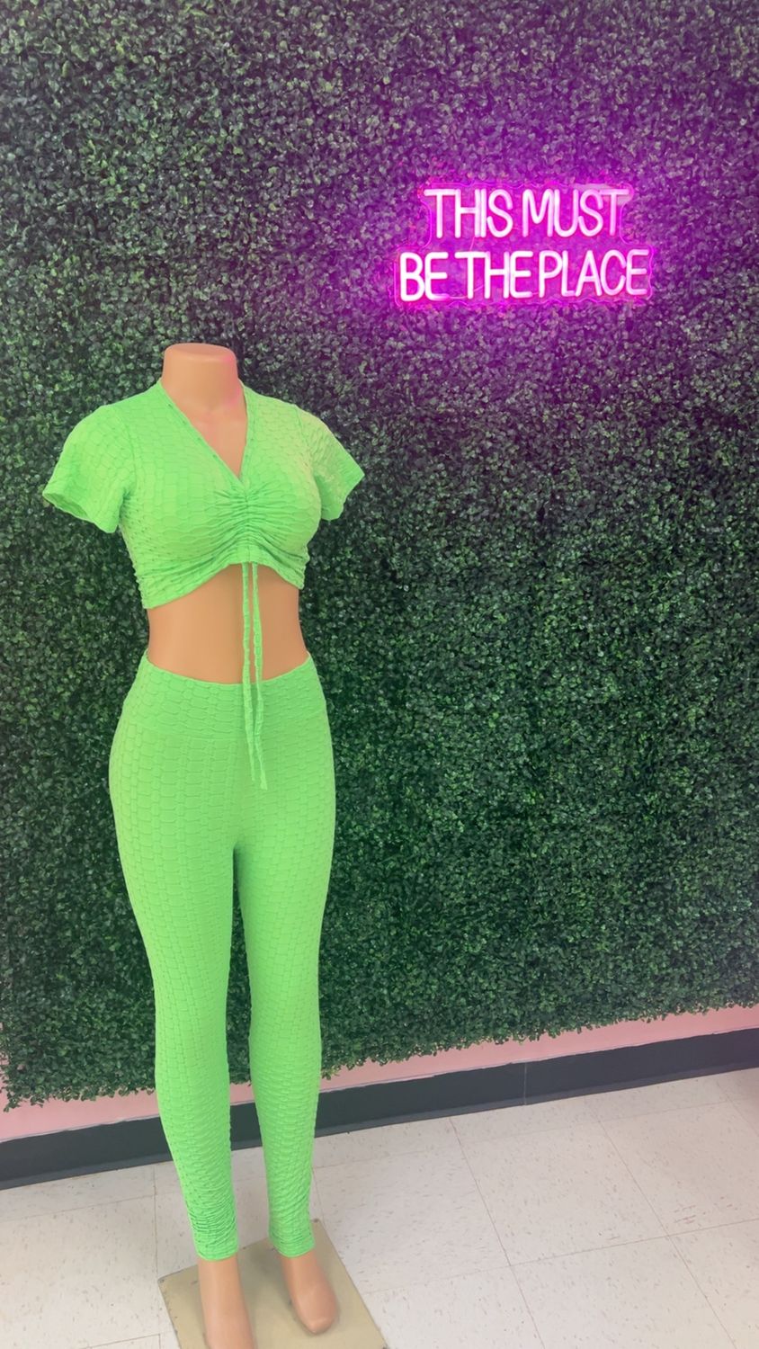 RIPPLED SET