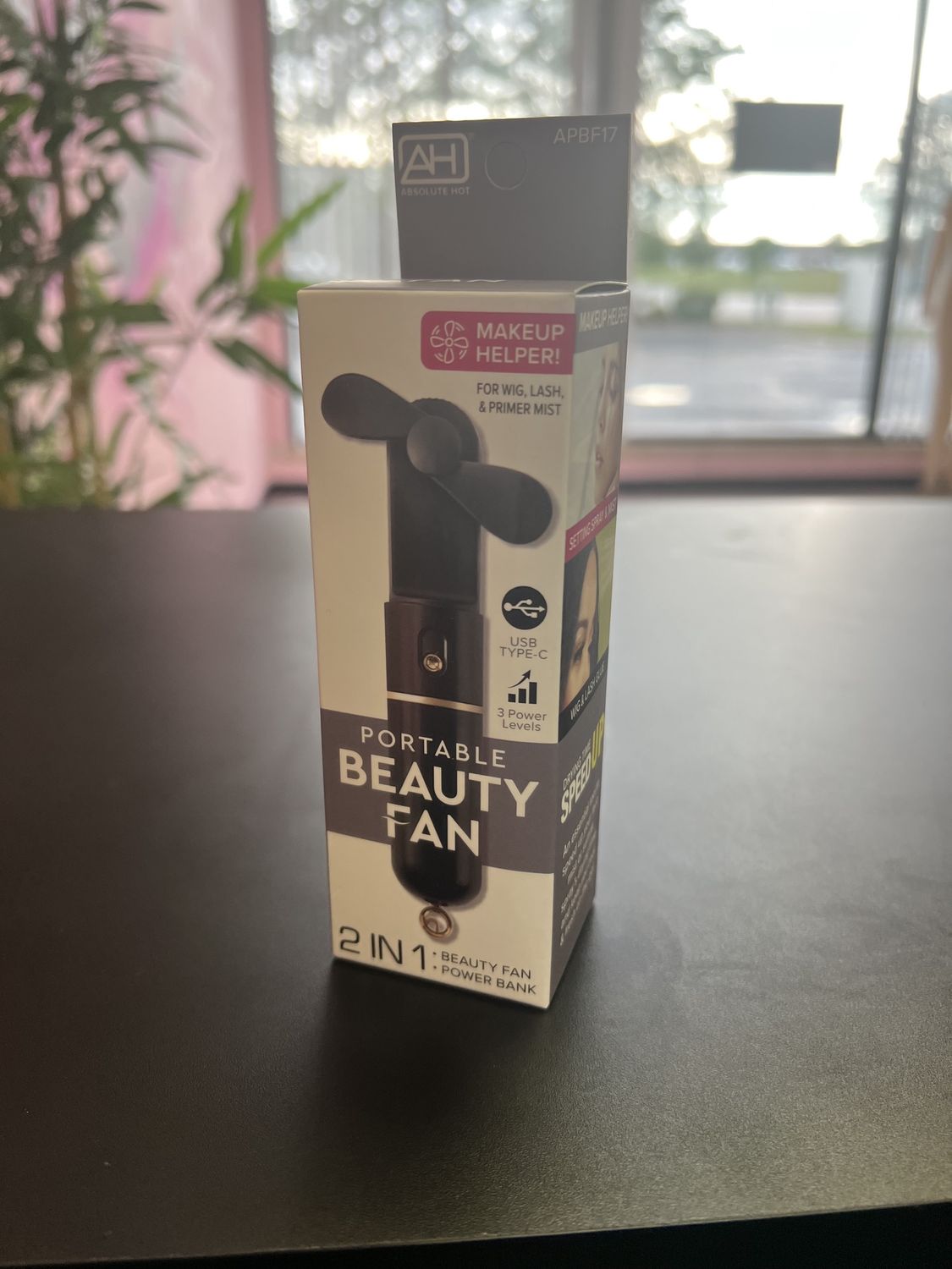 BEAUTY FAN
