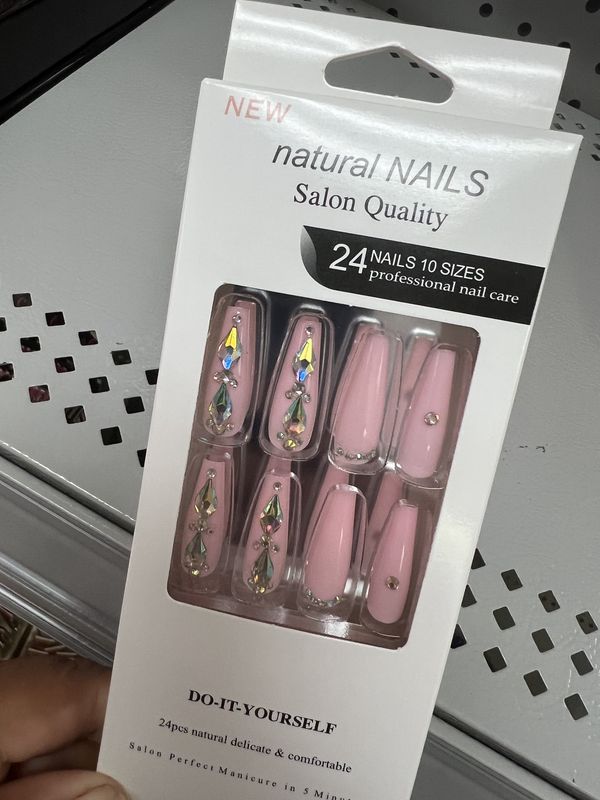 NATURAL NAILS DO-IT-YOURSELF [pink]