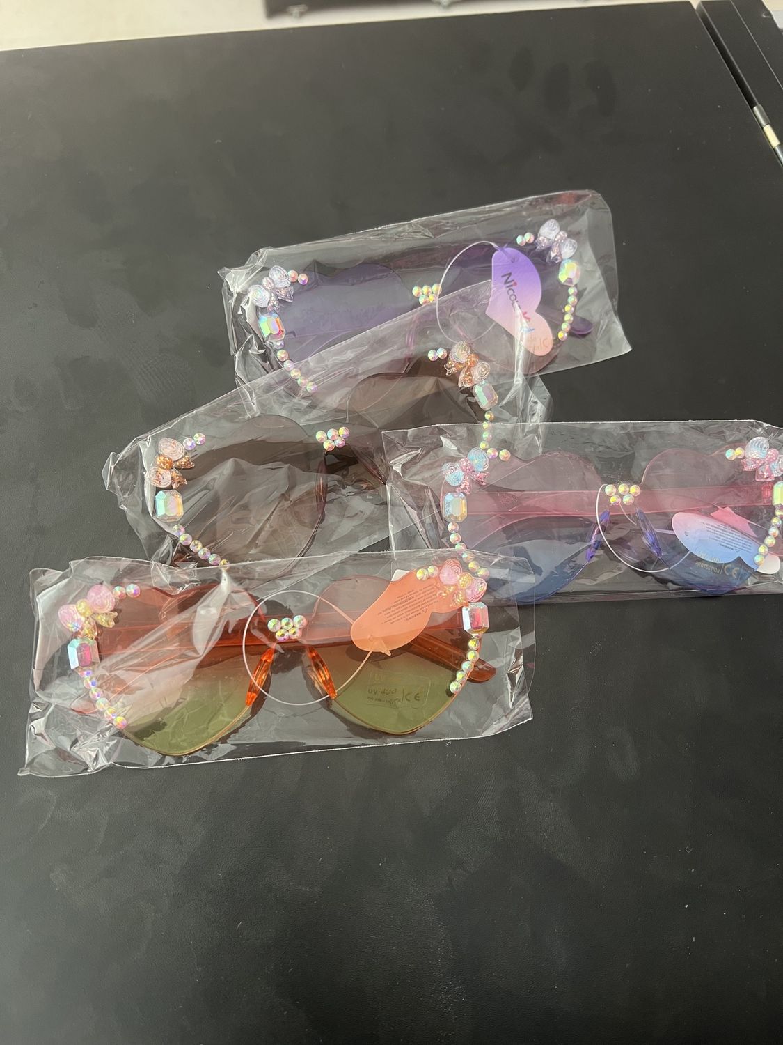KIDS SUNGLASSES