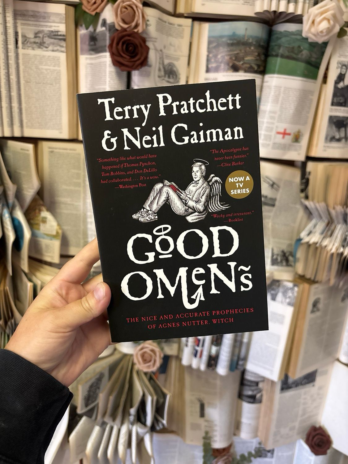 Good Omens : Neil Gaiman &amp; Terry Pratchett