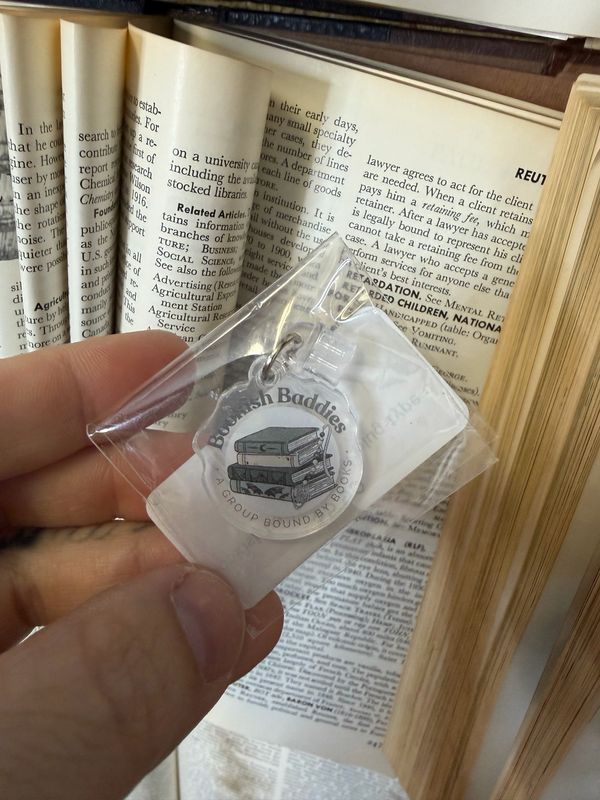 bookish baddies dust plug-type c