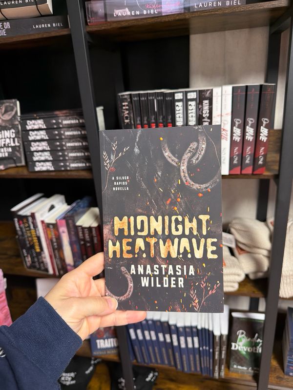 Midnight Heatwave: A Silver Rapids Novella-signed- Anastasia Wilder