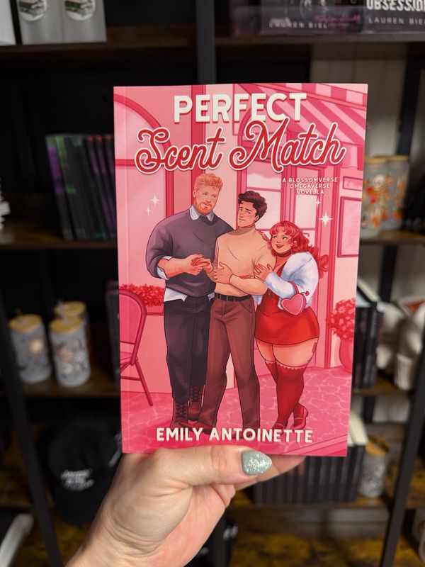 Perfect Scent Match (deluxe Illustrated PB)- Emily Antoinette