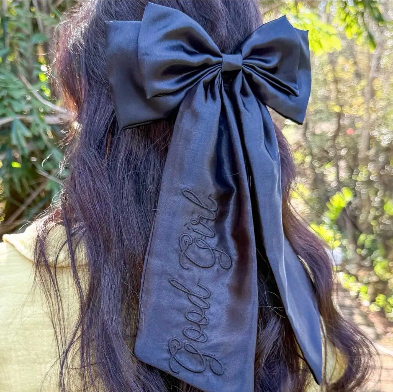 Good Girl Bow