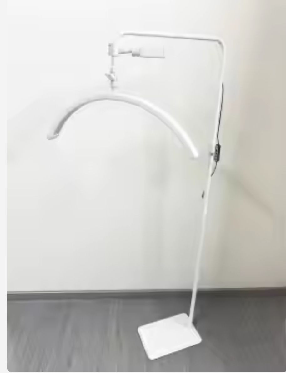 Atlas Floor Standing Crescent