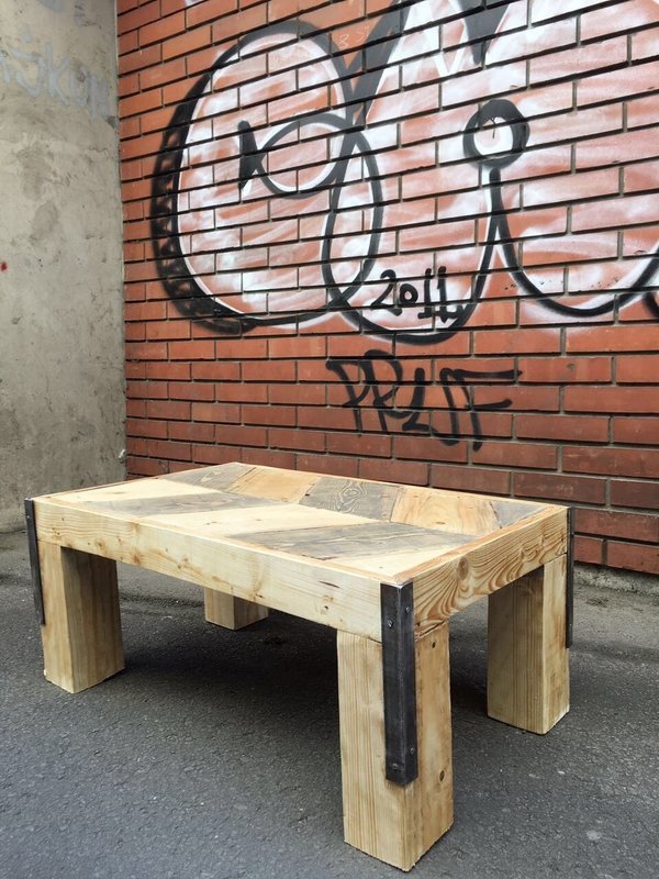 Shevron Table