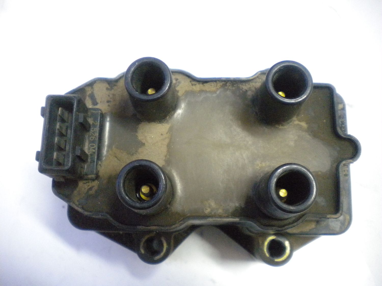 Bobina accensione BAE04 2526040A per modelli Peugeot e Citroen, usata. Bobina accensione BAE04 2526040A per modelli Peugeot e Citroen, usata.
