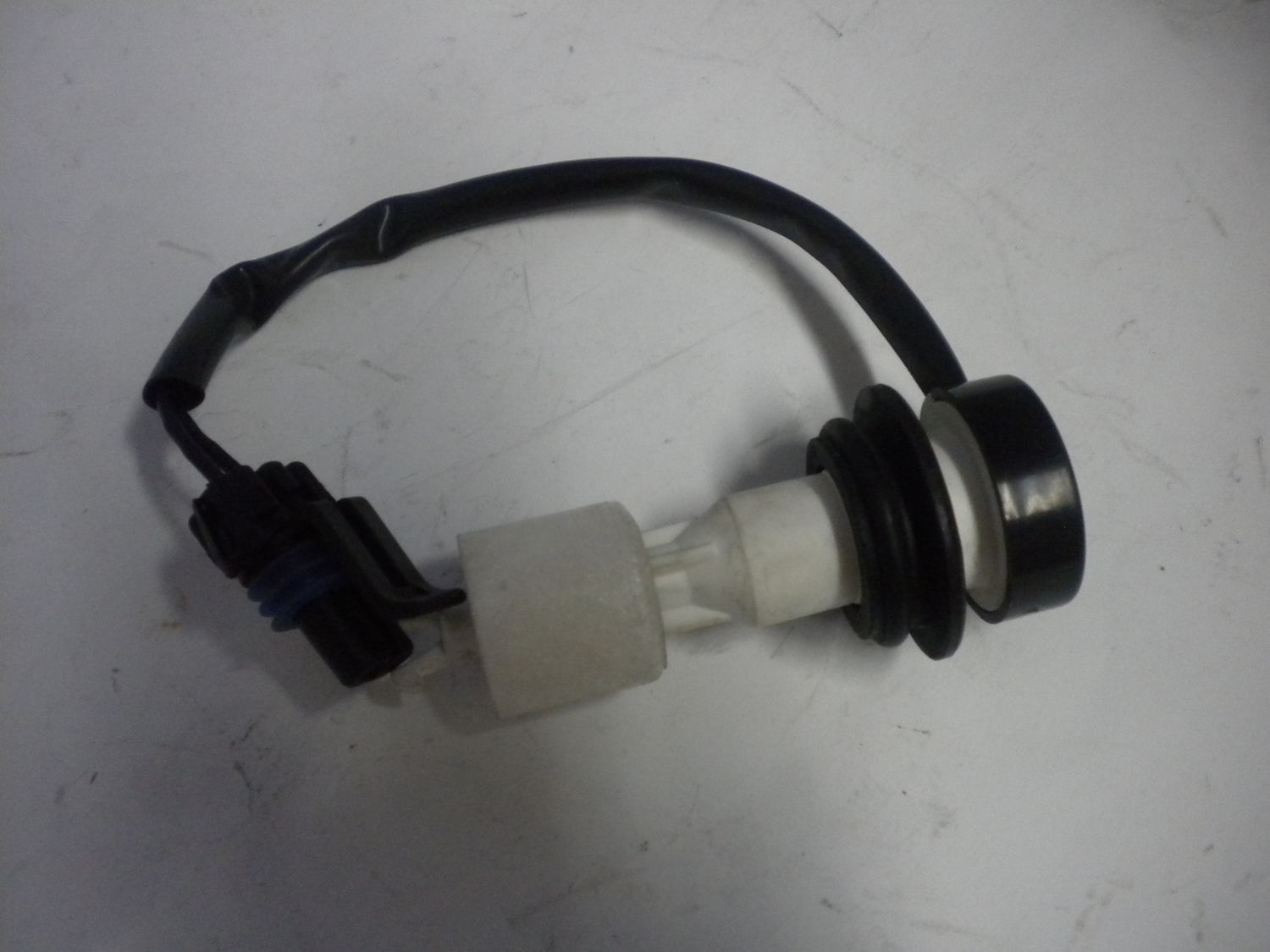 Sensore livello liquido radiatore per Lancia Delta 1.6 - 1.8 - 2.0 dal 1994.